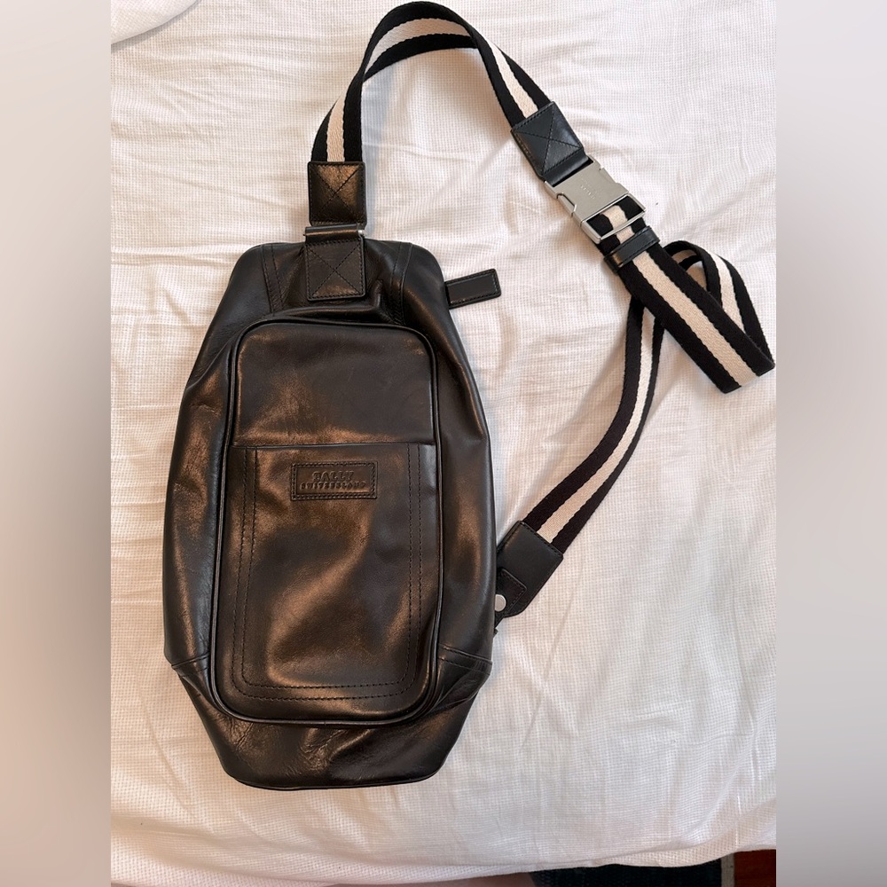 Authentic Bally leather sling bag w/sleeper bag